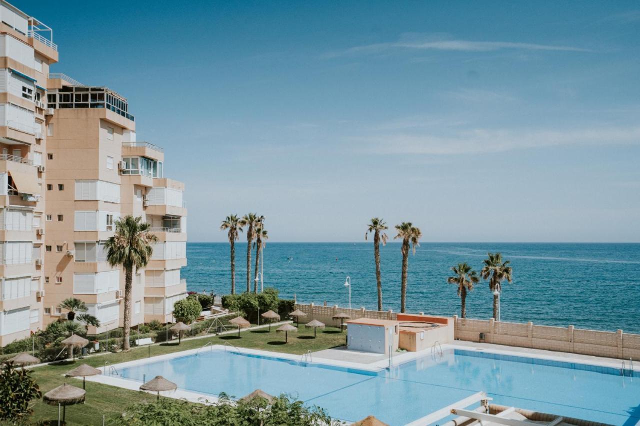 Apto Primera Linea De Playa Málaga Exterior foto